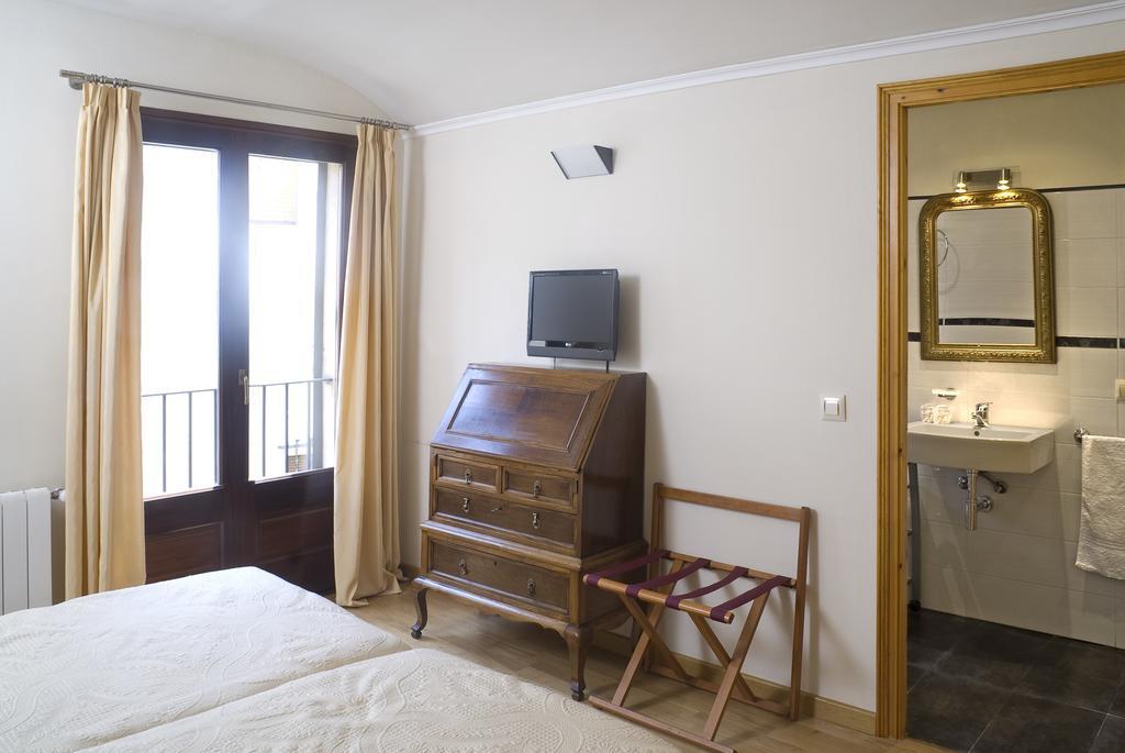 Can Garriga II I III Apartment Garriguella Exterior photo